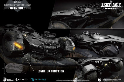 DC Justice League: Batman's Batmobile