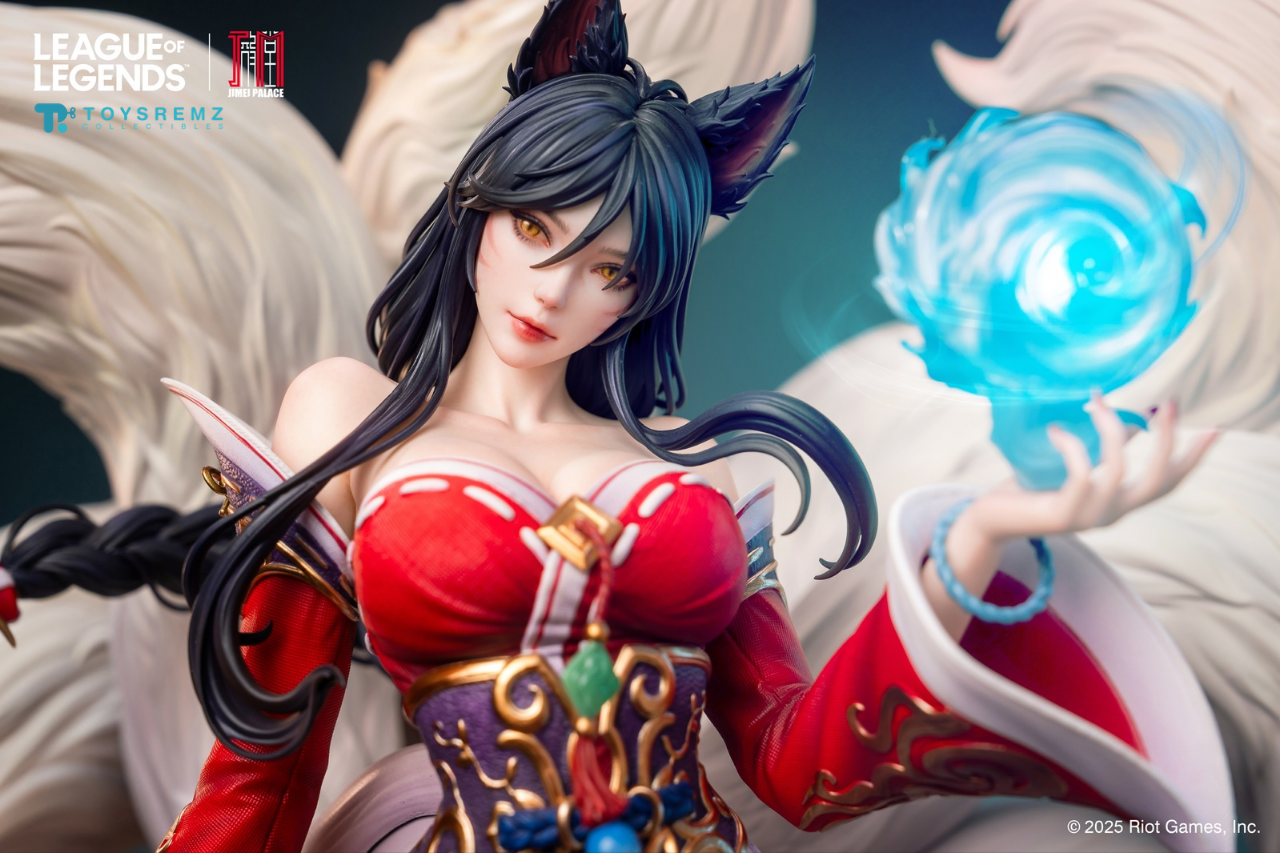 League of Legends Nine-Tailed Fox Ahri Limited Edition Statue (Officially Licensed)